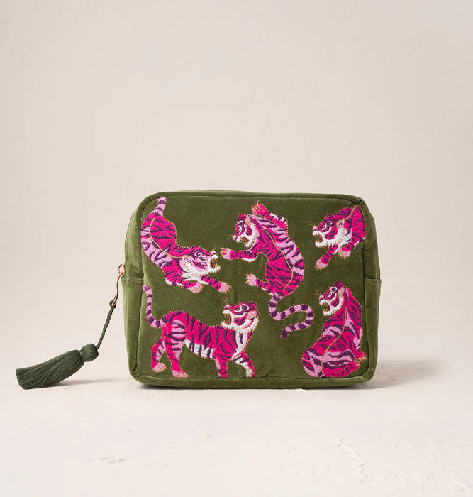 Elizabeth Scarlett Wild Tiger fern green wash bag